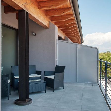 Residenza Puoti Apartman Peschiera del Garda Kültér fotó