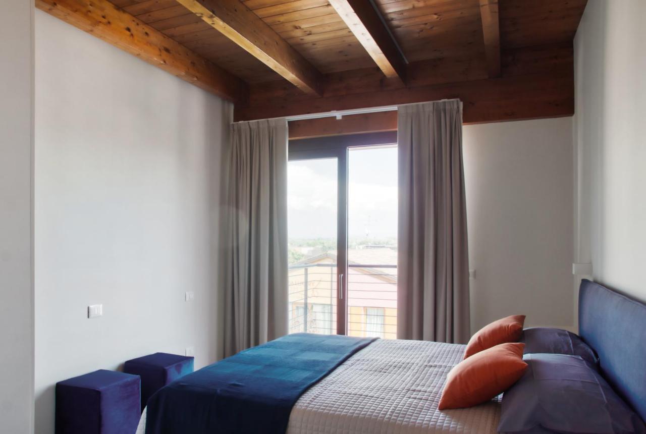 Residenza Puoti Apartman Peschiera del Garda Kültér fotó