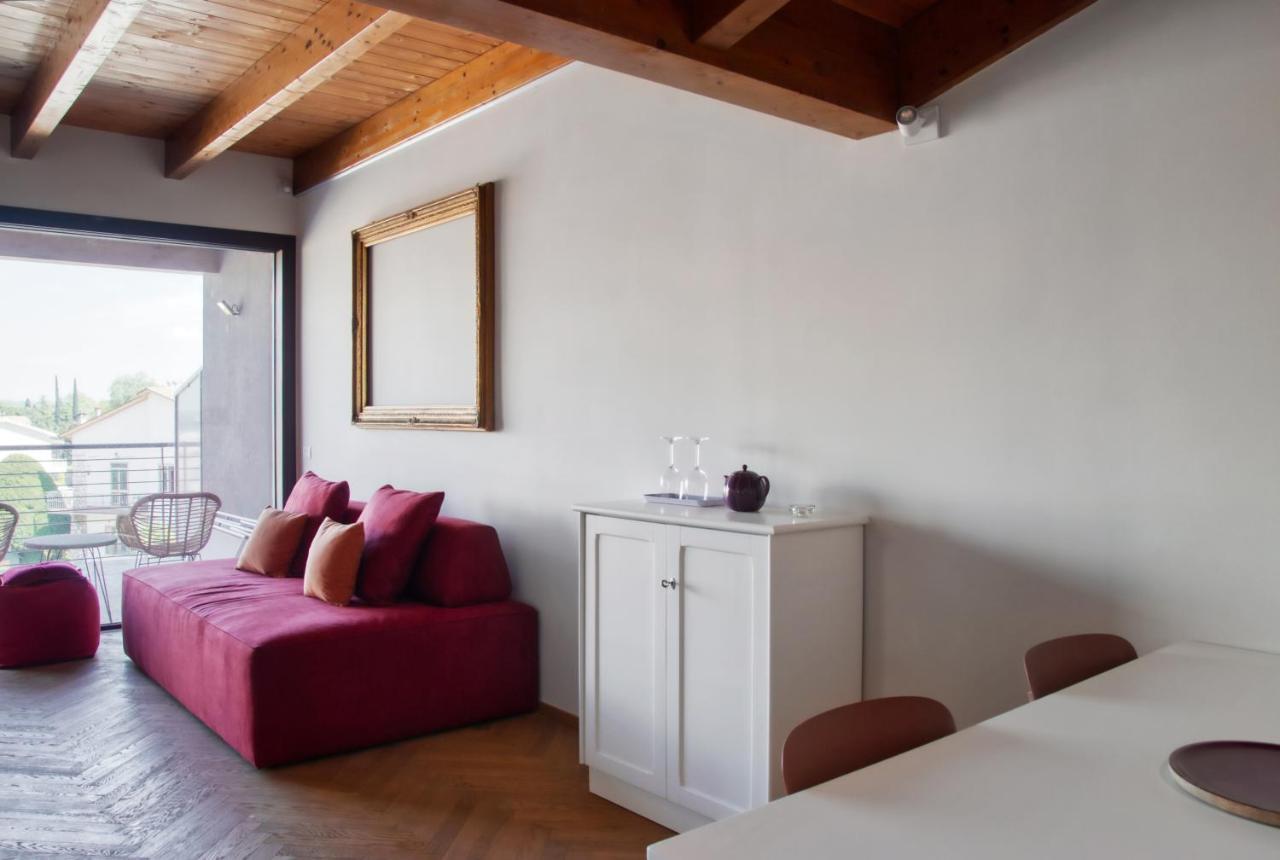 Residenza Puoti Apartman Peschiera del Garda Kültér fotó