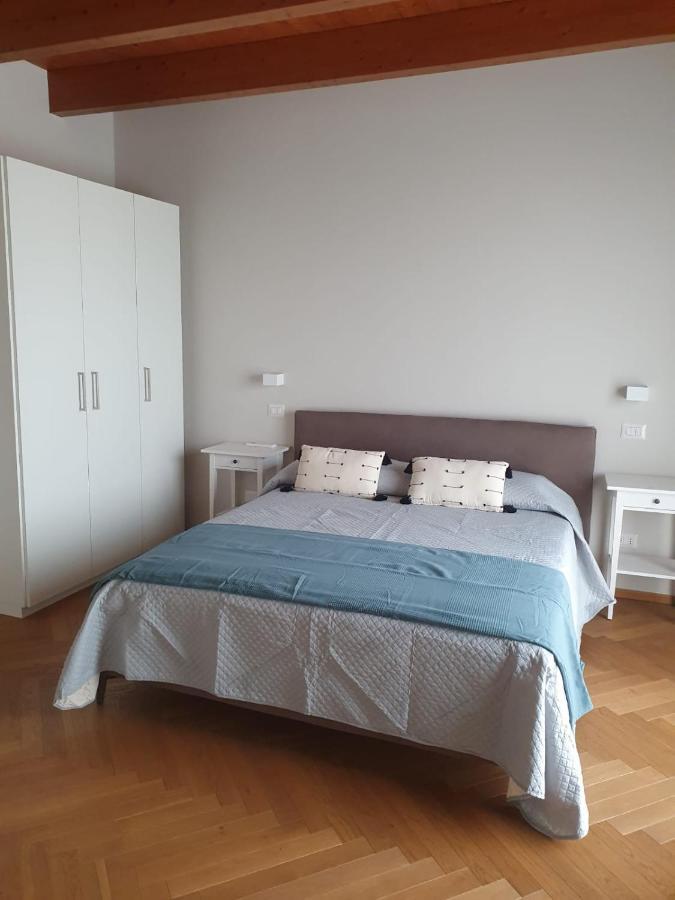 Residenza Puoti Apartman Peschiera del Garda Kültér fotó