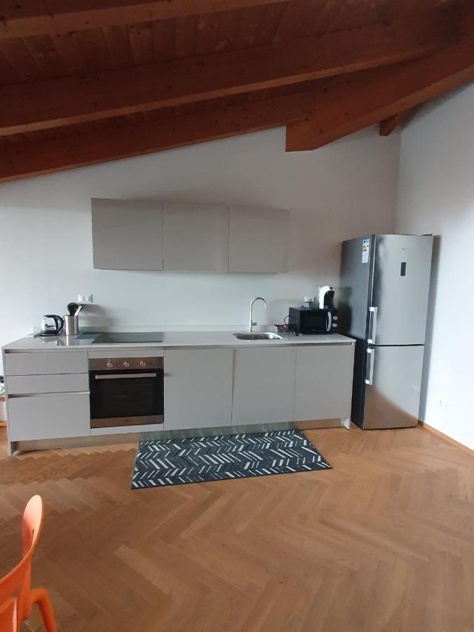 Residenza Puoti Apartman Peschiera del Garda Kültér fotó