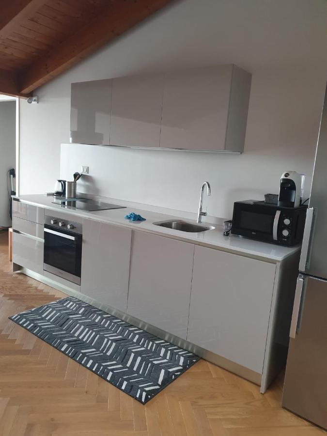 Residenza Puoti Apartman Peschiera del Garda Kültér fotó